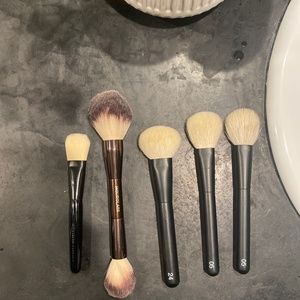 Set of brushes
